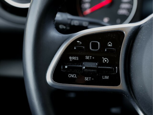 Пътнически бус MERCEDES-BENZ T 180 d,Progressive,LED.AHK,MBUX,Navi,Kamera: снимка 13