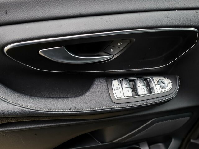 Пътнически бус MERCEDES-BENZ V 300 Avantgarde Extralang,2xSchiebetür elektr....: снимка 9 Пътнически бус MERCEDES-BENZ V 300 Avantgarde Extralang,2xSchiebetür elektr....: снимка 9