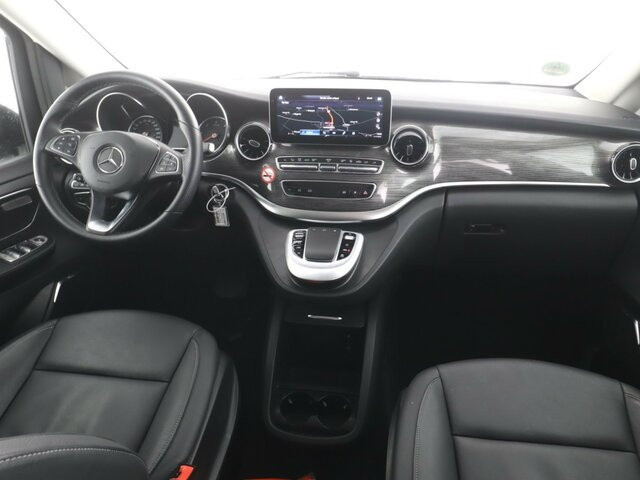 MERCEDES-BENZ V 300 Avantgarde Extralang,Allrad,2Schiebetüren... - Пътнически бус: снимка 2 MERCEDES-BENZ V 300 Avantgarde Extralang,Allrad,2Schiebetüren... - Пътнически бус: снимка 2