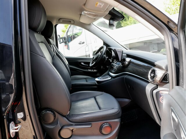 Лизинг на MERCEDES-BENZ V 300 Edition Extralang,2xSchiebetür el.,8Sitzer MERCEDES-BENZ V 300 Edition Extralang,2xSchiebetür el.,8Sitzer: снимка 26