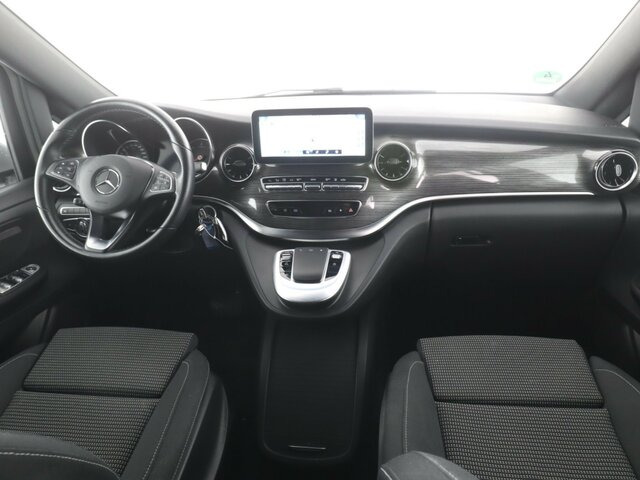 MERCEDES-BENZ V 300 Edition,lang,7-Sitzer,2Schiebetüren,Tisch... - Микробус, Пътнически бус: снимка 2 MERCEDES-BENZ V 300 Edition,lang,7-Sitzer,2Schiebetüren,Tisch... - Микробус, Пътнически бус: снимка 2