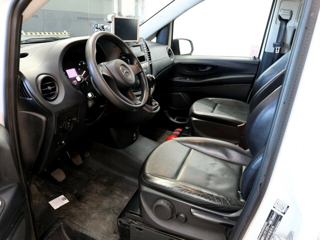 MERCEDES-BENZ Vito 111 TourerPro,lang,8Sitze,Klima,Tempomat - Микробус, Пътнически бус: снимка 2 MERCEDES-BENZ Vito 111 TourerPro,lang,8Sitze,Klima,Tempomat - Микробус, Пътнически бус: снимка 2