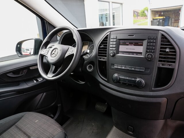 MERCEDES-BENZ Vito 114 TourerPro,Allrad,Automatik,8Sitzer - Микробус, Пътнически бус: снимка 4 MERCEDES-BENZ Vito 114 TourerPro,Allrad,Automatik,8Sitzer - Микробус, Пътнически бус: снимка 4