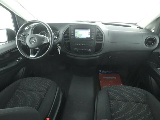 MERCEDES-BENZ Vito 114 TourerPro,Extralang,8Sitzer,Automatik... - Микробус, Пътнически бус: снимка 2 MERCEDES-BENZ Vito 114 TourerPro,Extralang,8Sitzer,Automatik... - Микробус, Пътнически бус: снимка 2