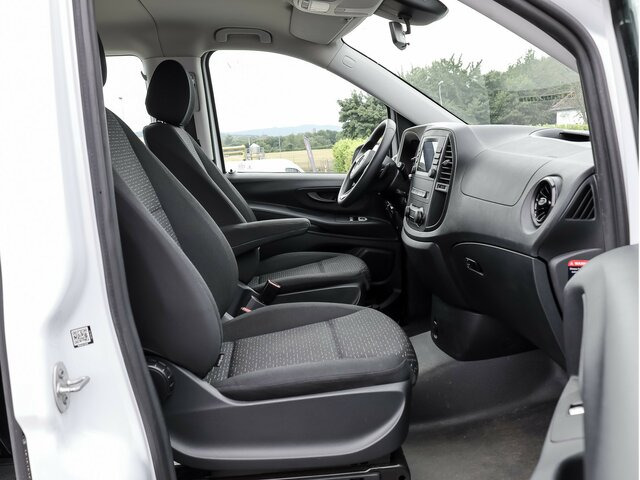 MERCEDES-BENZ Vito 114 TourerPro,Extralang,8Sitzer,Automatik - Микробус, Пътнически бус: снимка 3 MERCEDES-BENZ Vito 114 TourerPro,Extralang,8Sitzer,Automatik - Микробус, Пътнически бус: снимка 3