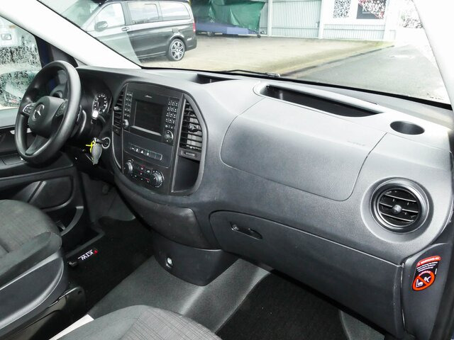 MERCEDES-BENZ Vito 114 TourerPro,Extralang,Desperados,9GTr - Микробус, Пътнически бус: снимка 3 MERCEDES-BENZ Vito 114 TourerPro,Extralang,Desperados,9GTr - Микробус, Пътнически бус: снимка 3