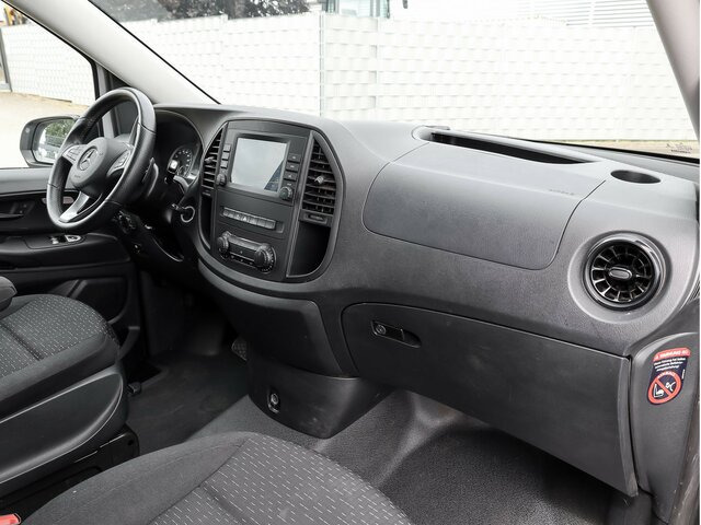 MERCEDES-BENZ Vito 114 TourerPro,lang,Automatik,8Sitze,Kamera - Микробус, Пътнически бус: снимка 4 MERCEDES-BENZ Vito 114 TourerPro,lang,Automatik,8Sitze,Kamera - Микробус, Пътнически бус: снимка 4