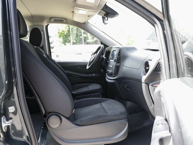 MERCEDES-BENZ Vito 114 TourerPro,lang,Automatik,8Sitze,Kamera - Микробус, Пътнически бус: снимка 2 MERCEDES-BENZ Vito 114 TourerPro,lang,Automatik,8Sitze,Kamera - Микробус, Пътнически бус: снимка 2