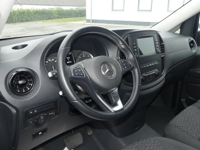 MERCEDES-BENZ Vito 116CDI lang,TourerPro,2Klima,9Sitze,Kamera - Микробус, Пътнически бус: снимка 4 MERCEDES-BENZ Vito 116CDI lang,TourerPro,2Klima,9Sitze,Kamera - Микробус, Пътнически бус: снимка 4