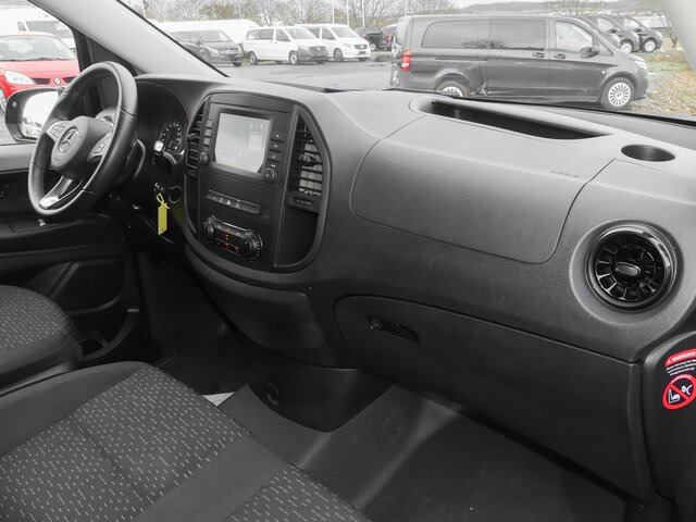MERCEDES-BENZ Vito 116CDI lang,TourerPro,2Klima,9Sitze,Kamera - Микробус, Пътнически бус: снимка 4 MERCEDES-BENZ Vito 116CDI lang,TourerPro,2Klima,9Sitze,Kamera - Микробус, Пътнически бус: снимка 4