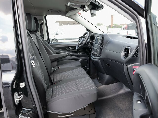 MERCEDES-BENZ Vito 116CDI lang,TourerPro,2Klima,9Sitze,Kamera - Микробус, Пътнически бус: снимка 3 MERCEDES-BENZ Vito 116CDI lang,TourerPro,2Klima,9Sitze,Kamera - Микробус, Пътнически бус: снимка 3