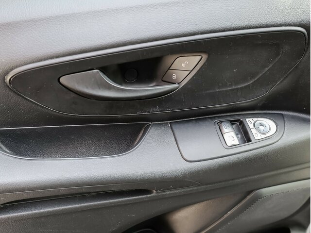 Малък ван MERCEDES-BENZ Vito114CDI KA Extralang ,Klima,SortimoRegal: снимка 9