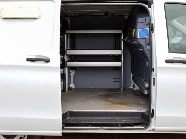 MERCEDES-BENZ Vito114CDI KA lang ,Klima,Sortimo Regalsystem... - Малък ван: снимка 4 MERCEDES-BENZ Vito114CDI KA lang ,Klima,Sortimo Regalsystem... - Малък ван: снимка 4