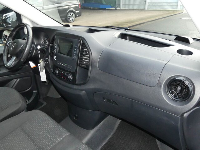 MERCEDES-BENZ Vito116CDI Extralang,Mixto,6Sitze,Automatik - Малък ван: снимка 3 MERCEDES-BENZ Vito116CDI Extralang,Mixto,6Sitze,Automatik - Малък ван: снимка 3