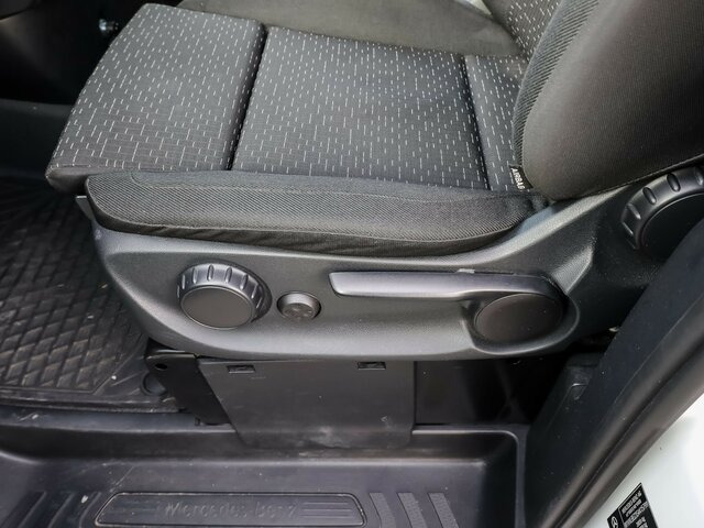 Малък ван MERCEDES-BENZ Vito116CDI KA lang,Automatik,Klima,Tempomat...: снимка 7 Малък ван MERCEDES-BENZ Vito116CDI KA lang,Automatik,Klima,Tempomat...: снимка 7