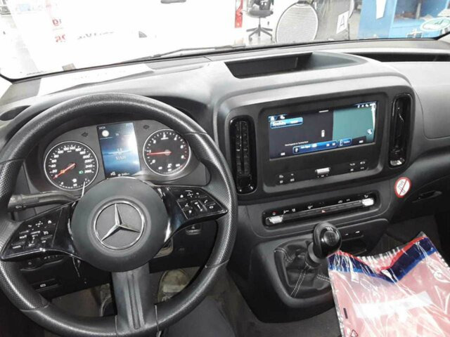 MERCEDES-BENZ Vito116CDI KA lang,Klima,Tempomat,Kamera... - Малък ван: снимка 2 MERCEDES-BENZ Vito116CDI KA lang,Klima,Tempomat,Kamera... - Малък ван: снимка 2