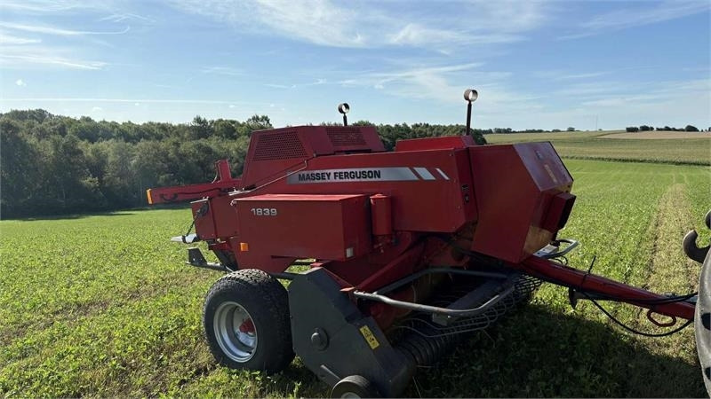 Massey Ferguson 1839 Småballe presser - Машина за фолиране: снимка 2 Massey Ferguson 1839 Småballe presser - Машина за фолиране: снимка 2