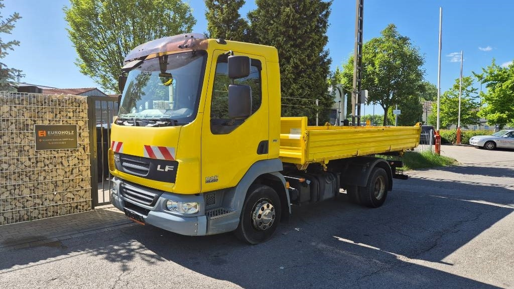 DAF Lkw 3-Seiten-Kipper Meiller 45.220, 2 x AHK, Servo - Самосвал камион: снимка 4 DAF Lkw 3-Seiten-Kipper Meiller 45.220, 2 x AHK, Servo - Самосвал камион: снимка 4