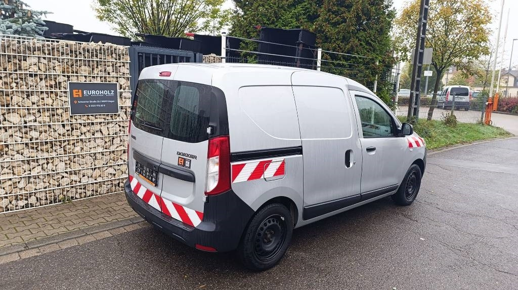 Dacia Dokker Transporter, Kastenwagen mit Schubladen - Малък ван: снимка 4 Dacia Dokker Transporter, Kastenwagen mit Schubladen - Малък ван: снимка 4
