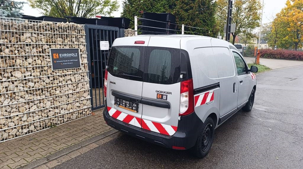 Dacia Dokker Transporter, Kastenwagen mit Schubladen - Малък ван: снимка 3 Dacia Dokker Transporter, Kastenwagen mit Schubladen - Малък ван: снимка 3