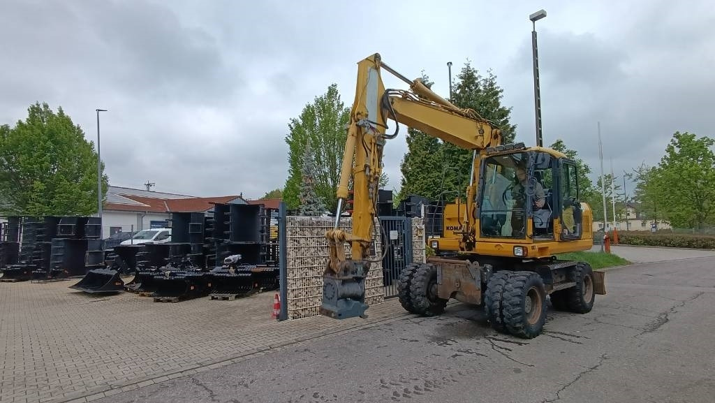 Komatsu PW 140 Mobilbagger Powertilt Schnellwechsler MS 10 - Колесен багер: снимка 4 Komatsu PW 140 Mobilbagger Powertilt Schnellwechsler MS 10 - Колесен багер: снимка 4
