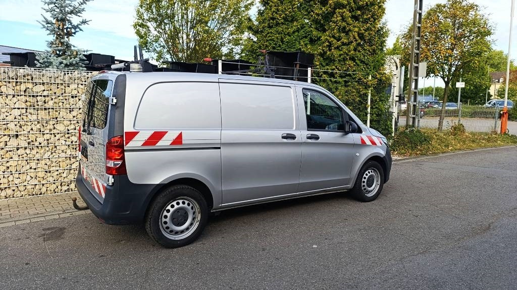 Mercedes-Benz Vito 114 CDI Allrad-Werkstattschränke-Standheizung - Лекотоварен автомобил фургон: снимка 5 Mercedes-Benz Vito 114 CDI Allrad-Werkstattschränke-Standheizung - Лекотоварен автомобил фургон: снимка 5