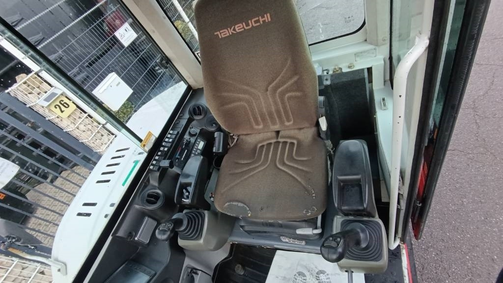 Мини багер Takeuchi TB 260 Powertilt und Schnellwechsler MS 03, Radio: снимка 9