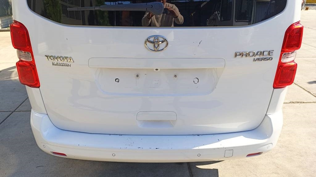 Товарен бус Toyota Proace 2.0 Van, Kleinbus, 7-Sitzer, Turboschaden: снимка 15