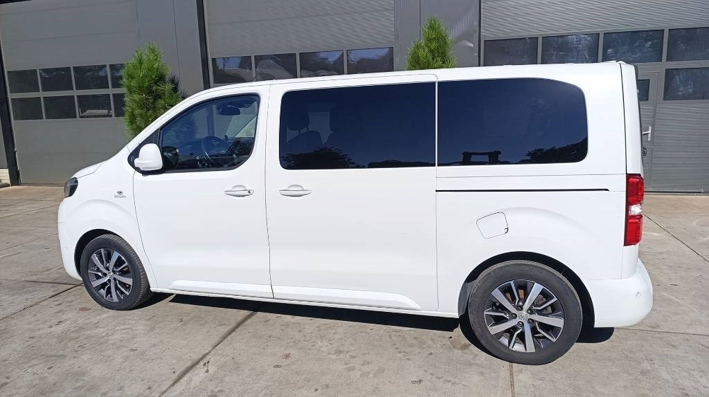 Товарен бус Toyota Proace 2.0 Van, Kleinbus, 7-Sitzer, Turboschaden: снимка 24