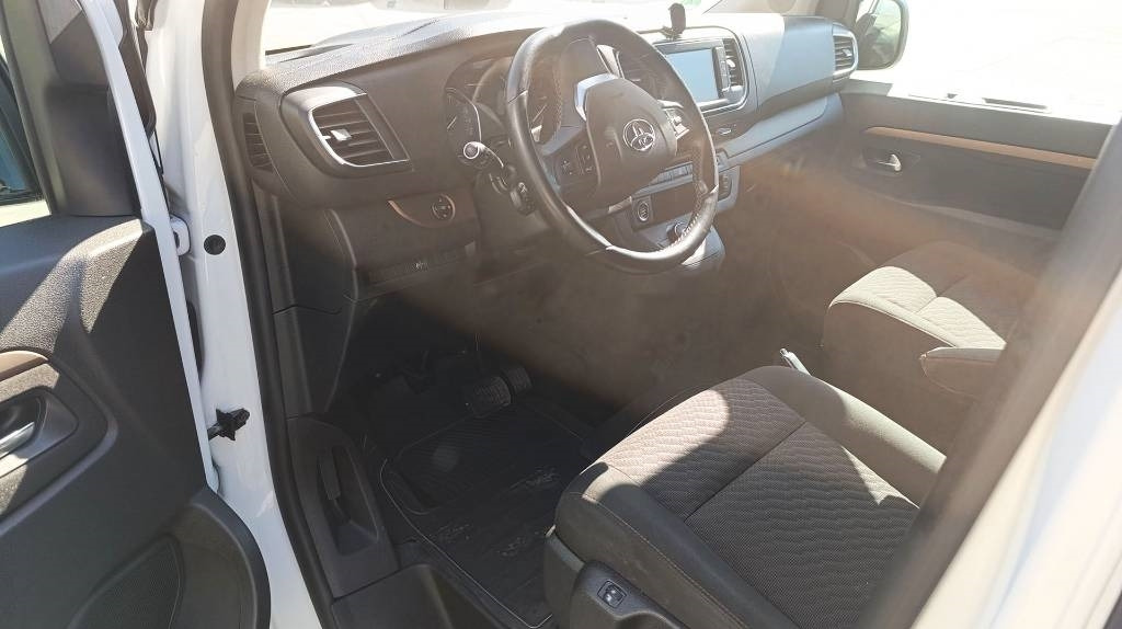Товарен бус Toyota Proace 2.0 Van, Kleinbus, 7-Sitzer, Turboschaden: снимка 18