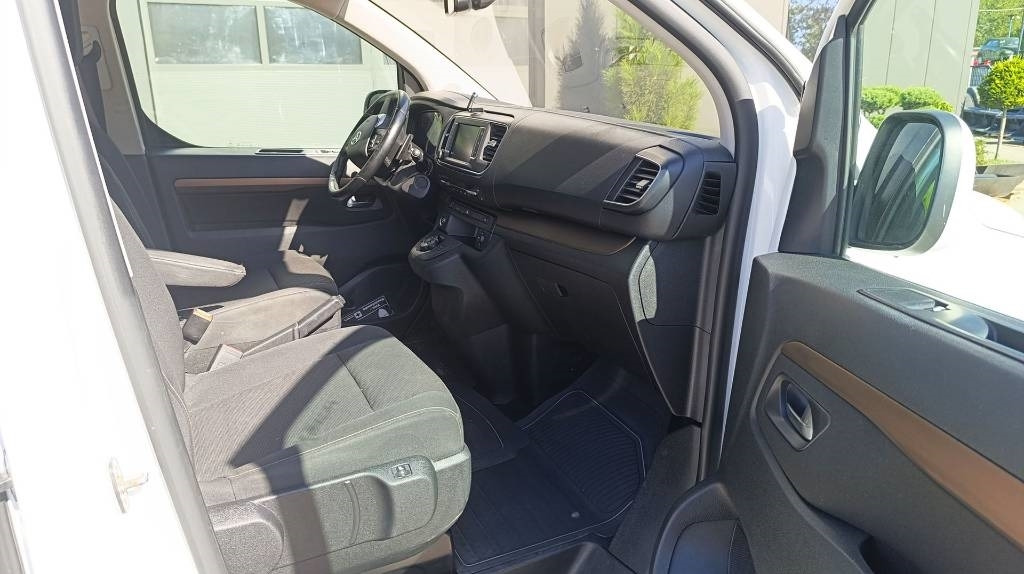 Товарен бус Toyota Proace 2.0 Van, Kleinbus, 7-Sitzer, Turboschaden: снимка 10