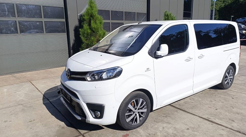 Товарен бус Toyota Proace 2.0 Van, Kleinbus, 7-Sitzer, Turboschaden: снимка 26