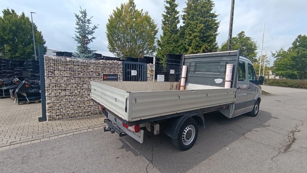 Volkswagen Crafter 2.5 TDI Maxi, Doka, AHK, Pritsche, Kasten - Бордови камион: снимка 4 Volkswagen Crafter 2.5 TDI Maxi, Doka, AHK, Pritsche, Kasten - Бордови камион: снимка 4