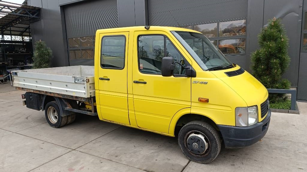 Volkswagen LT 46 Pritschenwagen, Doka, 7 Sitze, Motorschaden - Бордови бус, Бус с двойна кабина: снимка 2 Volkswagen LT 46 Pritschenwagen, Doka, 7 Sitze, Motorschaden - Бордови бус, Бус с двойна кабина: снимка 2