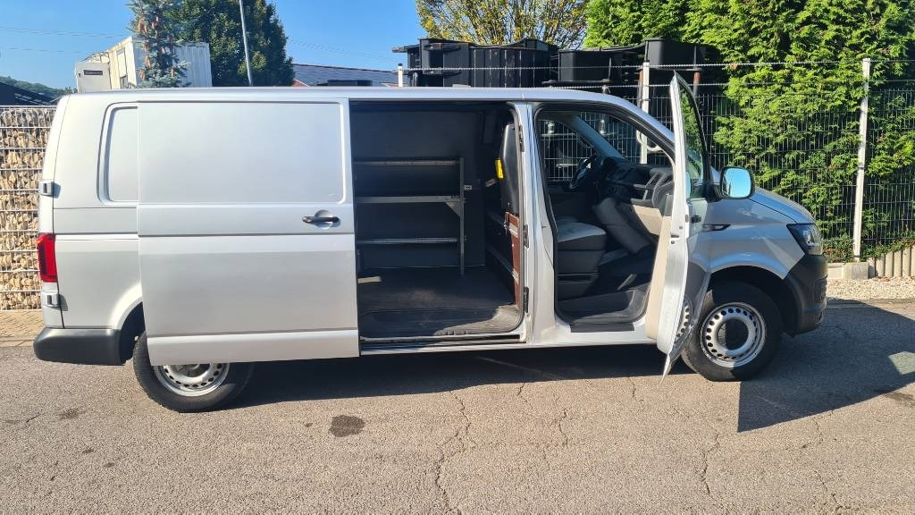 Volkswagen T5 2.0 TDI, Kasten, Werkstattschränke, Klima, AHK - Лекотоварен автомобил фургон: снимка 5 Volkswagen T5 2.0 TDI, Kasten, Werkstattschränke, Klima, AHK - Лекотоварен автомобил фургон: снимка 5