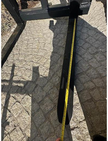 Big Palettengabel 3,5 t mit Merlo Aufnahme 120 cm FEM 3 Träggerahmen - Вилици за Подемно-транспортна техника: снимка 5 Big Palettengabel 3,5 t mit Merlo Aufnahme 120 cm FEM 3 Träggerahmen - Вилици за Подемно-транспортна техника: снимка 5