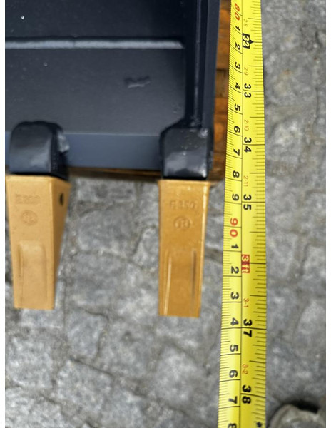 Big Tieflöffel 60cm mit MS03 Symblock Aufnahme - Кофа: снимка 4 Big Tieflöffel 60cm mit MS03 Symblock Aufnahme - Кофа: снимка 4