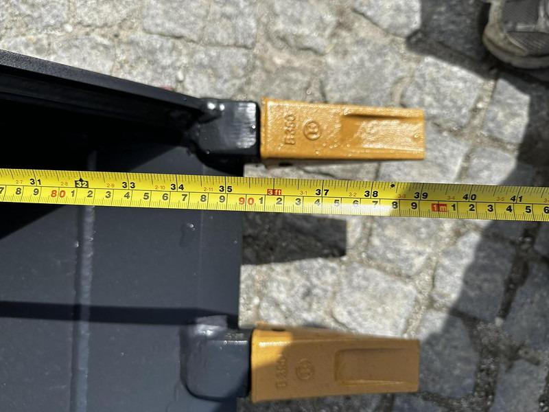 Big Tieflöffel 70cm mit MS08 Symblock Aufnahme - Кофа: снимка 3 Big Tieflöffel 70cm mit MS08 Symblock Aufnahme - Кофа: снимка 3