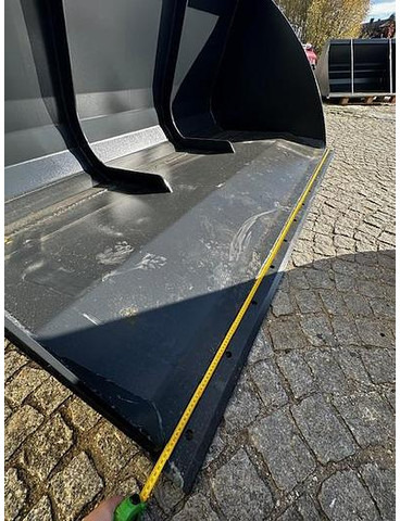Big Volumenschaufel 250 cm mit Atlas Aufnahme - Кофа: снимка 2 Big Volumenschaufel 250 cm mit Atlas Aufnahme - Кофа: снимка 2