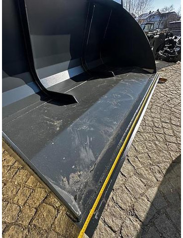 Big Volumenschaufel 250 cm mit JCB Q-fit Aufnahme - Кофа: снимка 2 Big Volumenschaufel 250 cm mit JCB Q-fit Aufnahme - Кофа: снимка 2