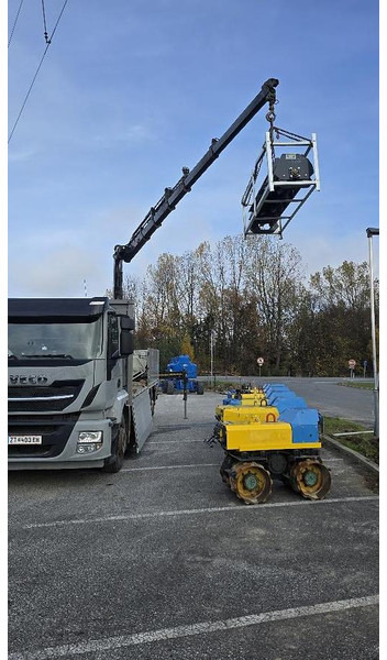 Iveco Stralis 6x2 Baustoffpritsche mit Hiab 228-E5 Kran - Камион с кран: снимка 3 Iveco Stralis 6x2 Baustoffpritsche mit Hiab 228-E5 Kran - Камион с кран: снимка 3