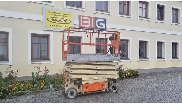 JLG 2630ES Scherenarbeitsbühne elektrisch - Работна площадка: снимка 1 JLG 2630ES Scherenarbeitsbühne elektrisch - Работна площадка: снимка 1