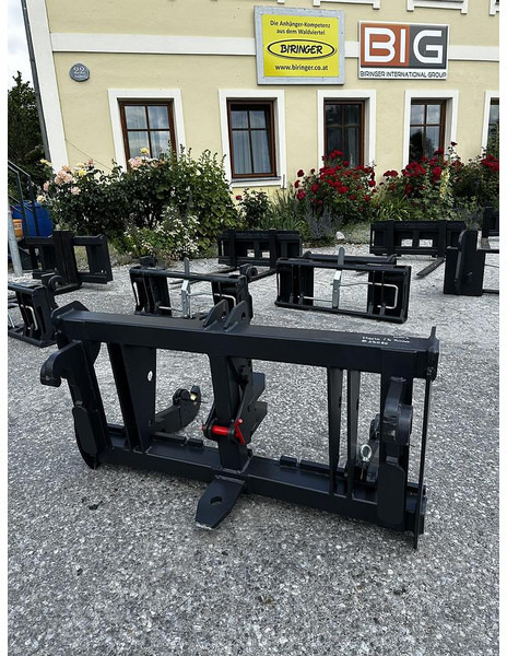 Big Adapter Merlo auf Dreipunkt Aufnahme - Прикачен инвентар: снимка 1 Big Adapter Merlo auf Dreipunkt Aufnahme - Прикачен инвентар: снимка 1