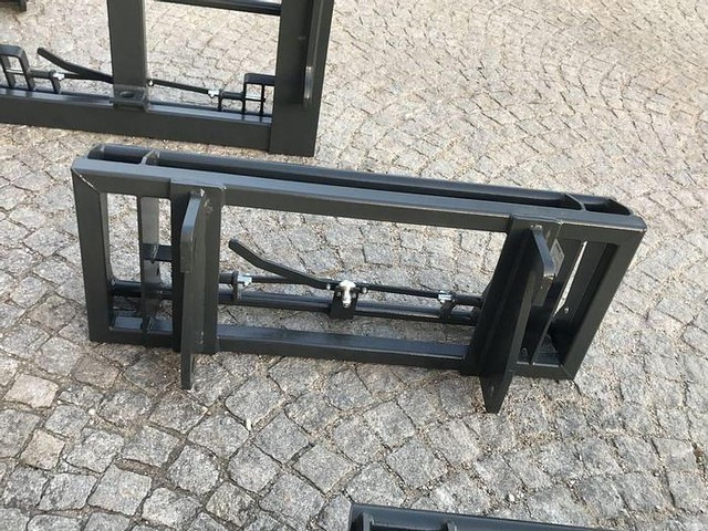 Weidemann Adapter pass. zu Euro Aufnahme - Прикачен инвентар: снимка 3 Weidemann Adapter pass. zu Euro Aufnahme - Прикачен инвентар: снимка 3