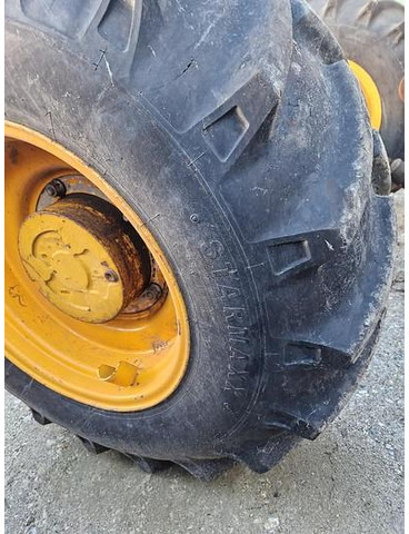JCB Reifen Starmaxx 15.5/80-24 NEU - Резервни части: снимка 1 JCB Reifen Starmaxx 15.5/80-24 NEU - Резервни части: снимка 1