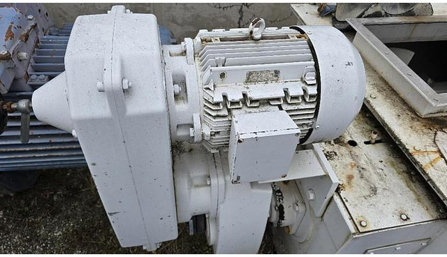 Samag Edelstahl Mischer - Техника за животновъдство: снимка 1 Samag Edelstahl Mischer - Техника за животновъдство: снимка 1