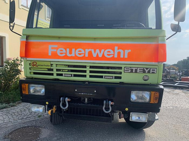 Steyr 15S31 4x4 Feuerwehrfahrzeug - Пожарна кола: снимка 5 Steyr 15S31 4x4 Feuerwehrfahrzeug - Пожарна кола: снимка 5