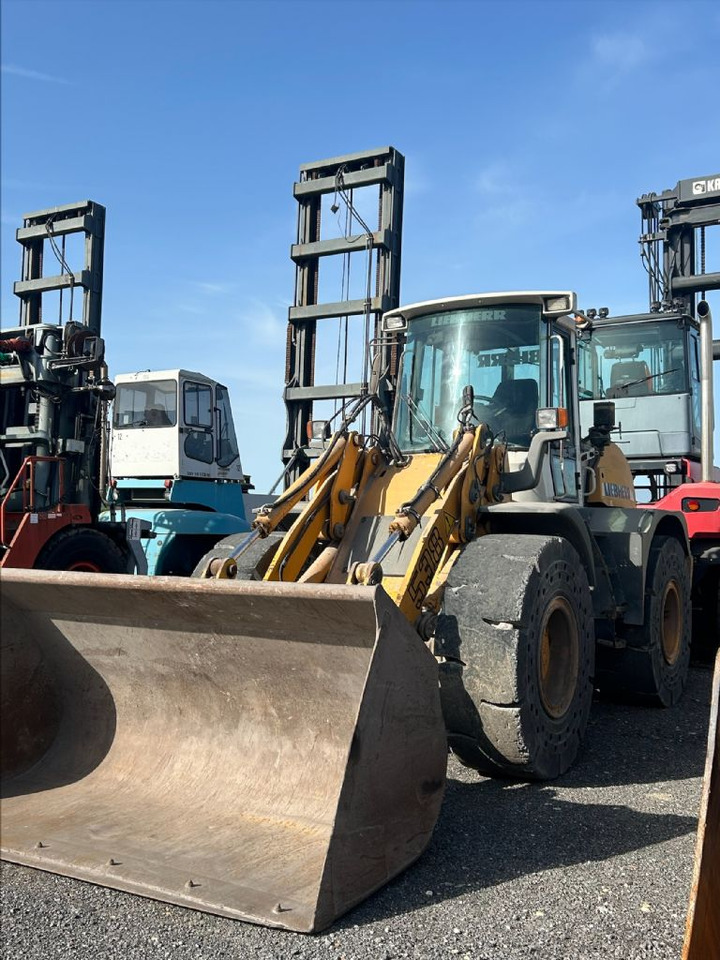 Liebherr L538 - Колесен товарач: снимка 1 Liebherr L538 - Колесен товарач: снимка 1