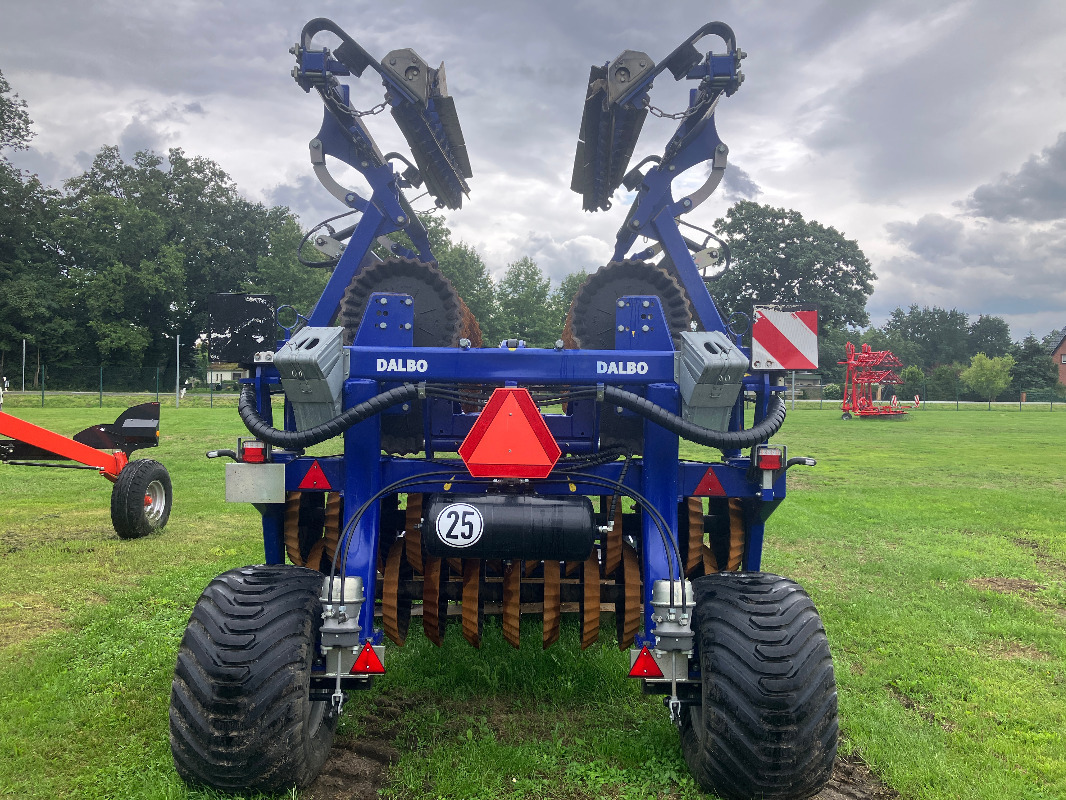 Dalbo Maxiroll 630 - Селскостопански валяк: снимка 2 Dalbo Maxiroll 630 - Селскостопански валяк: снимка 2