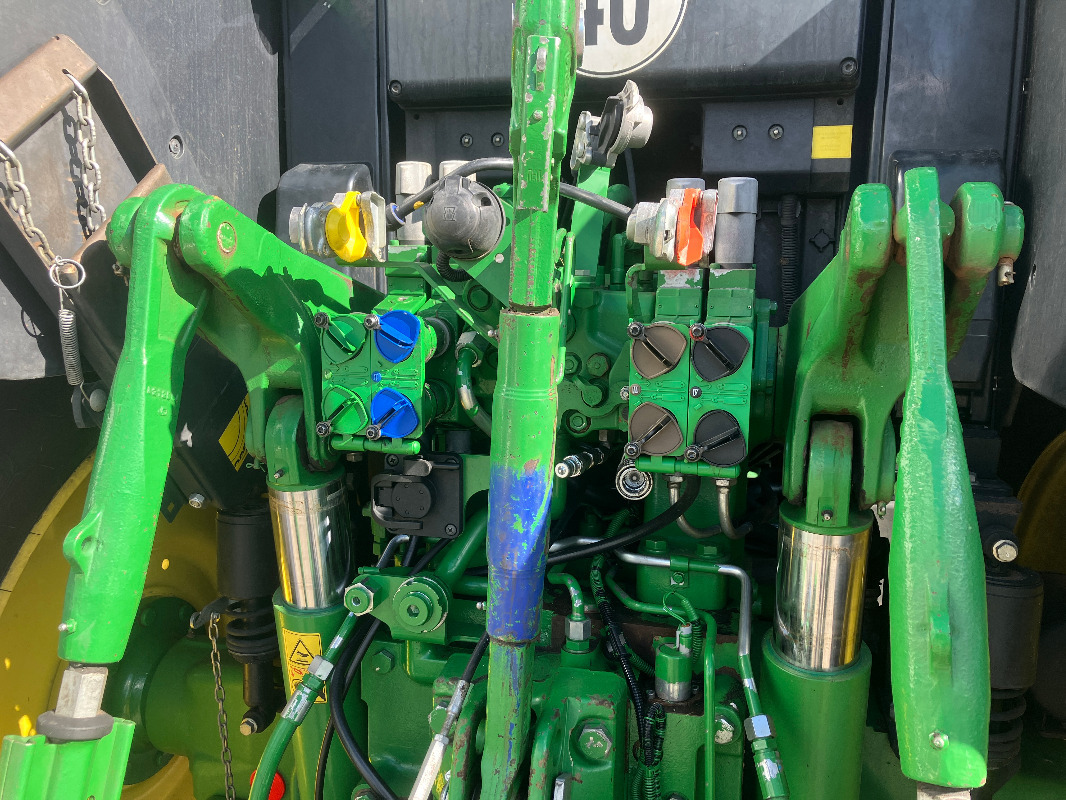 John Deere 6175M - Трактор: снимка 4 John Deere 6175M - Трактор: снимка 4